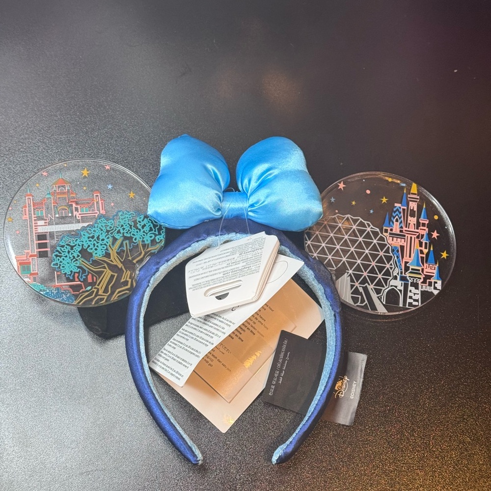 2024 Walt Disney World Park Icons Light-Up Ears 50th Anniversary NWT